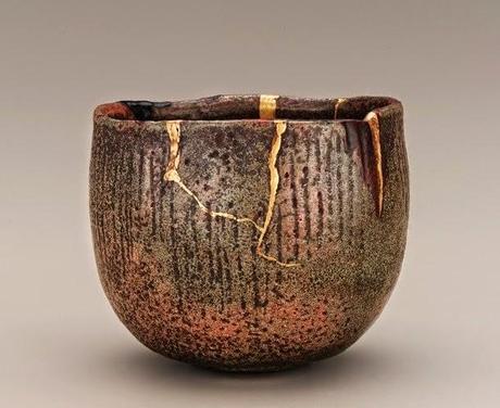 Kintsugi, el arte de convertir lo frágil en fuerte