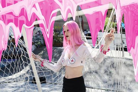 Melting Pink a new editorial with María Forqué Forque-Web-amintaonline