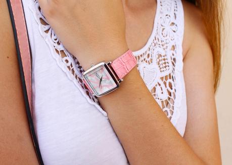 Outfit: Pink watch