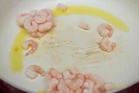 Espaguetis con gambas en salsa verde de avellanas y cava Espaguetis con gambas en salsa verde de avellanas y cava