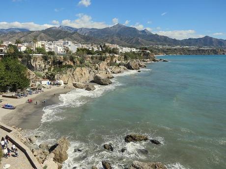 Rutas en coche: recorriendo la costa andaluza II costa de nerja