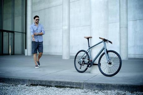 Canyon presenta en el Eurobike su bicicleta de aleación de aluminio Endurace AL; además de presentar su gama de bicicleta para cicloturismo y ciclismo urbano Canyon serie Urban 1