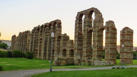 Mérida Running o corriendo como un romano, con sandalias Mérida Running o corriendo como un romano, con sandalias