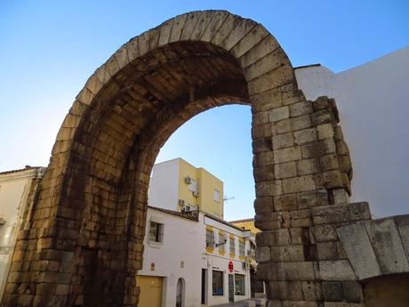 Mérida Running o corriendo como un romano, con sandalias Mérida Running o corriendo como un romano, con sandalias