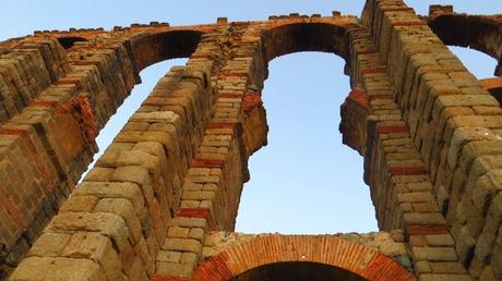 Mérida Running o corriendo como un romano, con sandalias Mérida Running o corriendo como un romano, con sandalias