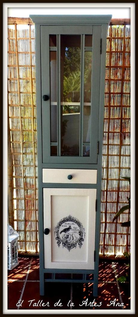 Vitrina para el baño Vitrina para el baño