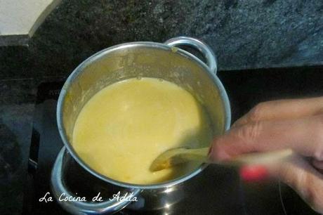 TARTA DE YEMAS Y CEREZAS AL KIRSCH TARTA DE YEMAS Y CEREZAS AL KIRSCH