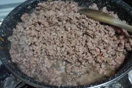 Pimientos del piquillo rellenos de carne Pimientos del piquillo rellenos de carne