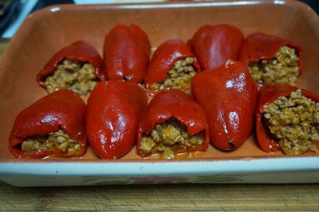 Pimientos del piquillo rellenos de carne Pimientos del piquillo rellenos de carne