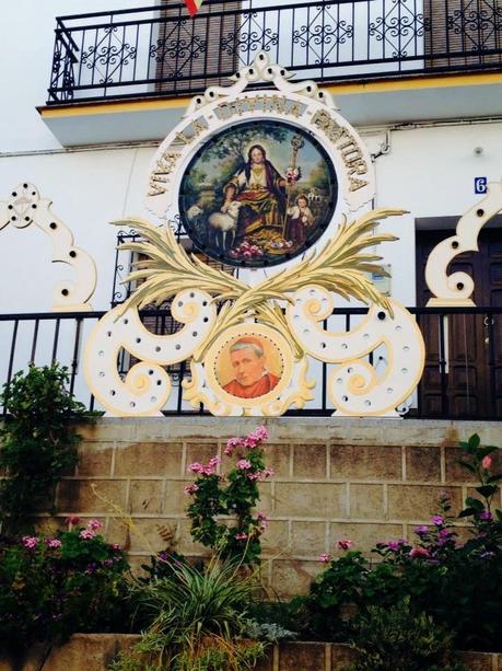 La cuesta del reloj estrena la remodelación del exorno de la calle La cuesta del reloj estrena la remodelación del exorno de la calle