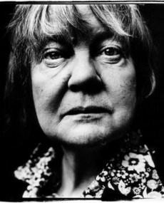 “El unicornio” de Iris Murdoch Iris Murdoch (Foto la editorial)