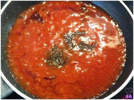 TORTIGLIONI CON SALSA ARRABBIATA DE PERA Y ATÚN TORTIGLIONI CON SALSA ARRABBIATA DE PERA Y ATÚN