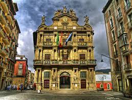 La Vuelta a España del cicloturista: Pamplona-Santuario de San Miguel de Aralar Pamplona siempre es atractiva