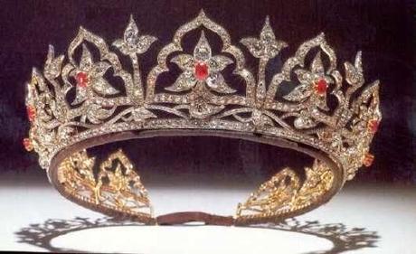 Tiara de Rubies Indios - Casa Real de Reino Unido