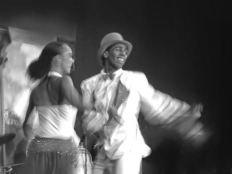 Bailando salsa bailando salsa