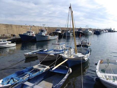 Pueblo pesquero, aroma a mar, paisajes cargados de tradición.