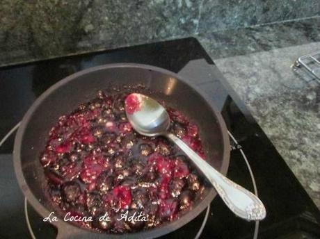 HELADO DE CEREZAS AL KIRSCH HELADO DE CEREZAS AL KIRSCH