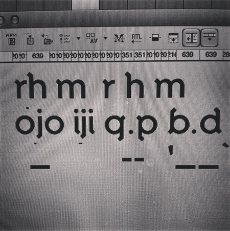 De la fuente. Una tipografía gratuita de Alex de la Fuente De la fuente. Una tipografía gratuita de Alex de la Fuente