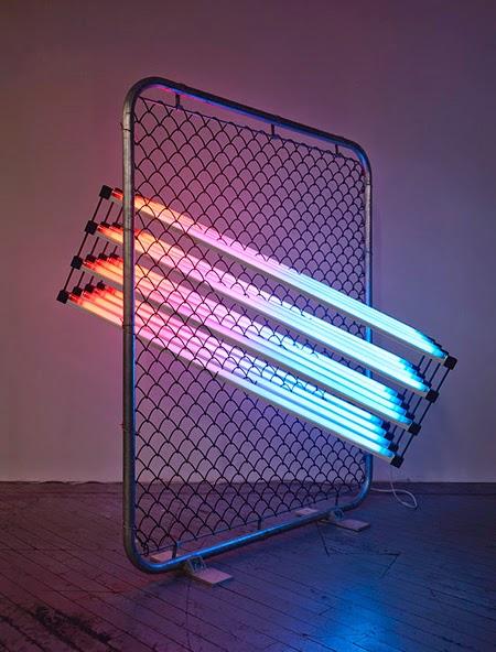 James Clar. La luz como medio de comunicación James Clar. La luz como medio de comunicación