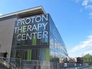 Fachada del Proton Therapy Center, en Praga