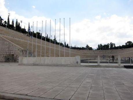 GRECIA EN 20 DÍAS: DÍA 3 – ATENAS: SYNTAGMA, TEMPLO DE ZEUS OLIMPICO, KERAMIKOS Y LA COLINA FILOPAPPOU. Grecia-dia3-