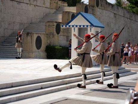 GRECIA EN 20 DÍAS: DÍA 3 – ATENAS: SYNTAGMA, TEMPLO DE ZEUS OLIMPICO, KERAMIKOS Y LA COLINA FILOPAPPOU. Grecia-dia3-