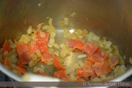Pasta Amorelli con crème fraîche y trucha ahumada Pasta Amorelli con crème fraîche y trucha ahumada