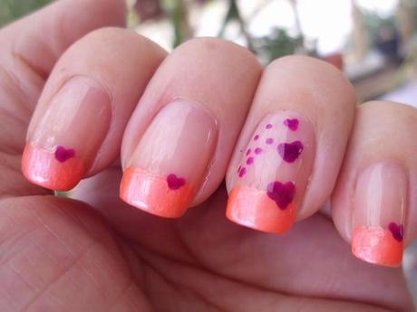 Manicura Francesa con Corazones manicura francesa con corazones