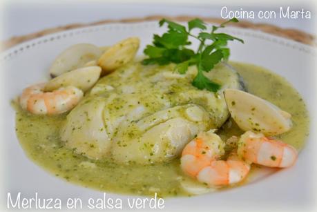 Receta casera de merluza en salsa verde. Rápida, fácil y ligera.