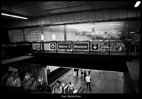 Instantáneas del metro de Praga…