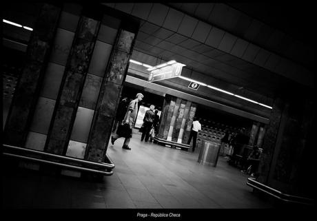 Instantáneas del metro de Praga…