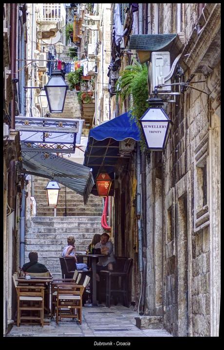 Dubrovnik, ciudad de faroles….