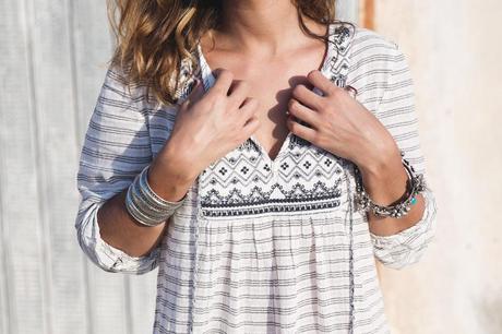 ETHNIC DRESS Boho_Dress-Summer-Oysho-Wedges-Silver-Outfit-Street_Style-38