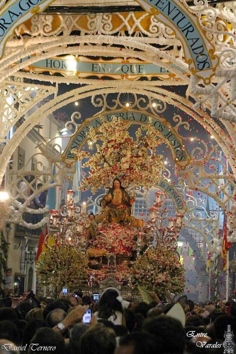 Galería fotográfica de la Procesión de la Divina Pastora de Cantillana