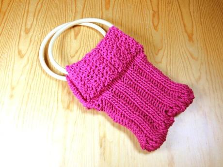 DIY tutorial how to loom knit a purse