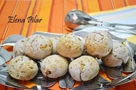 Mini panecillos caseros de nueces Mini panecillos caseros de nueces