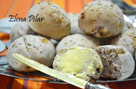 Mini panecillos caseros de nueces Mini panecillos caseros de nueces