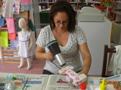 La Mari colaboradora: Mi tía María y Color and Craft - Primer taller de decoupage La Mari colaboradora: Mi tía María y Color and Craft - Primer taller de decoupage