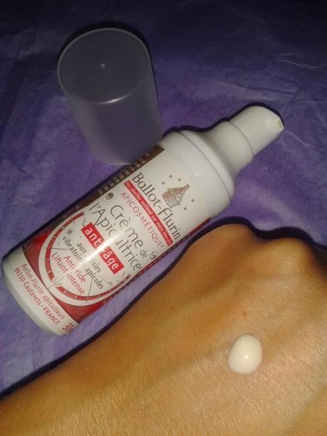 Crema antiedad con miel. Crema antiedad con miel.