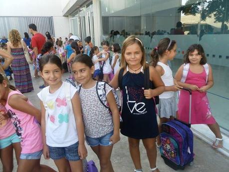 Primer día de colegio 3º primaria, línea Valenciano. C.P. La Almazara 3 de Septiembre..