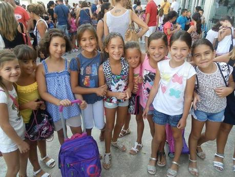 Primer día de colegio 3º primaria, línea Valenciano. C.P. La Almazara 3 de Septiembre..