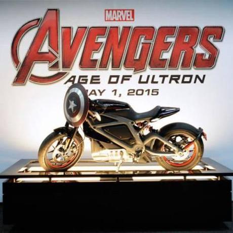 Motocicleta Capitán América en Era de Ultron