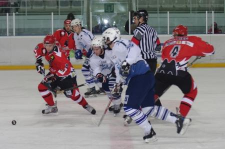 Hockey Hielo: Jaca recibe a Txuri, Barça a Majadahonda y Puigçerdá viaja hasta Anglet.