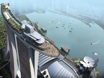 ¡CÓMO PARA RESBALARSE AL IR A LANZARSE! ¡CÓMO PARA RESBALARSE AL IR A LANZARSE!