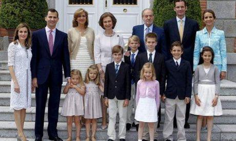 FAMILI~4 La Proclamación Real del Príncipe de Asturias como Su Majestad el Rey Felipe VI de España