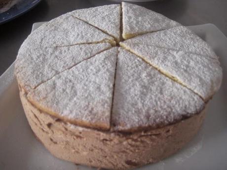 TARTA MOUSSE DE CREMA GANACHE CON PASTA AZUCARADA TARTA MOUSSE DE CREMA GANACHE CON PASTA AZUCARADA