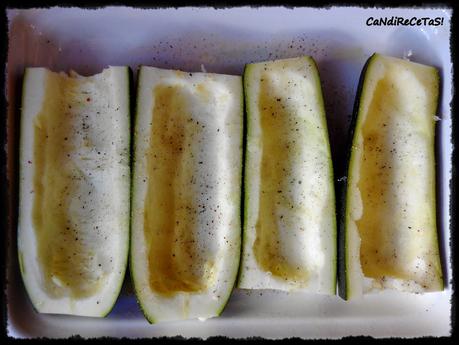 Calabacines rellenos, con boloñesa y queso veganos... simplemente delicioso... :)