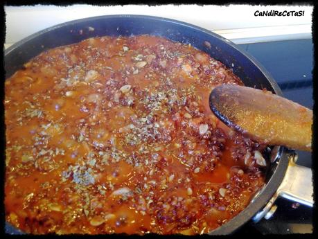 Calabacines rellenos, con boloñesa y queso veganos... simplemente delicioso... :)