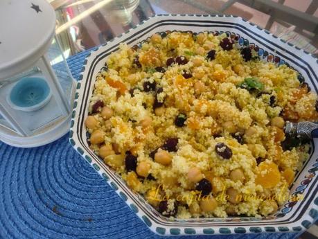 Ensalada de cous-cous con garbanzos y frutas