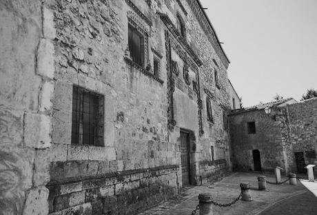 street style barbara crespo ayllon village segovia C&A tshirt the corner shop bag minnetonka fashion blogger outfit blog de moda street style barbara crespo ayllon village segovia C&A tshirt the corner shop bag minnetonka fashion blogger outfit blog de moda